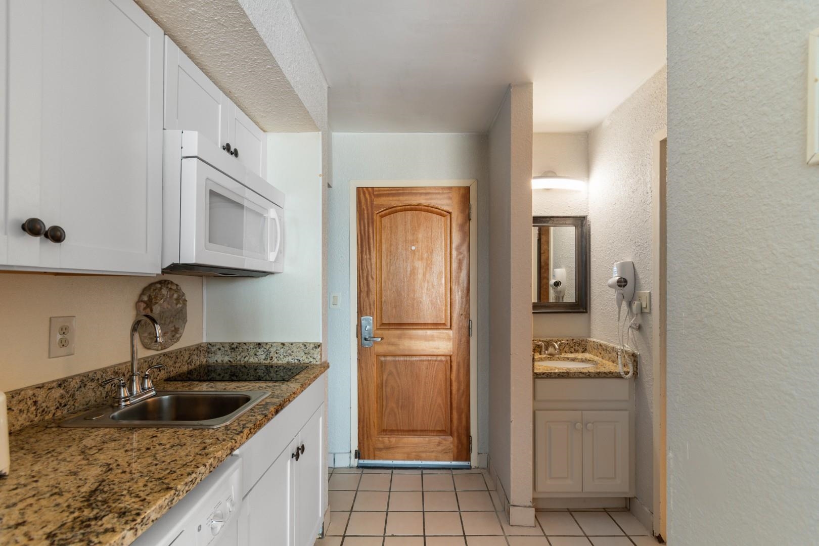 9550 Shore Dr. Property Photo 3