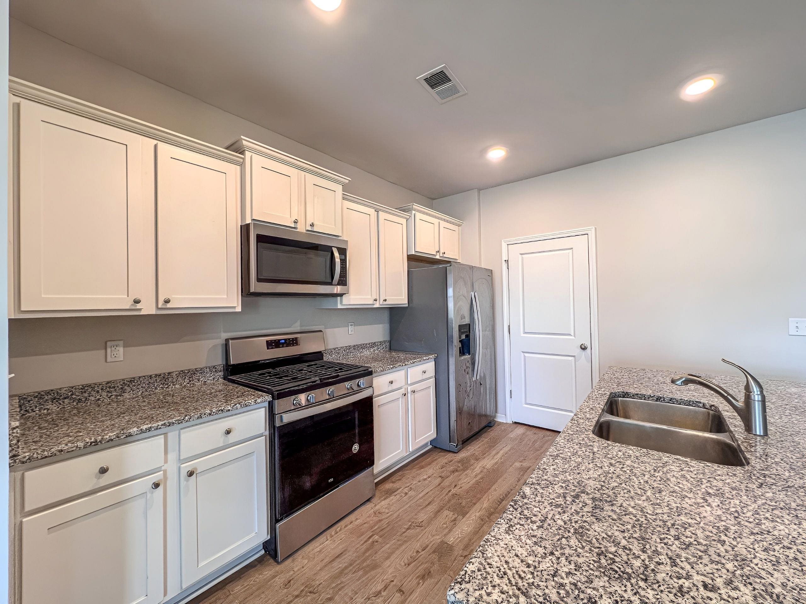 652 Black Pearl Way Property Photo 13