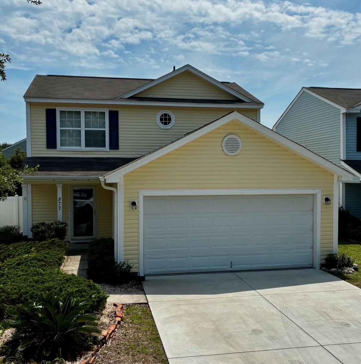877 Silvercrest Dr. Property Photo 1