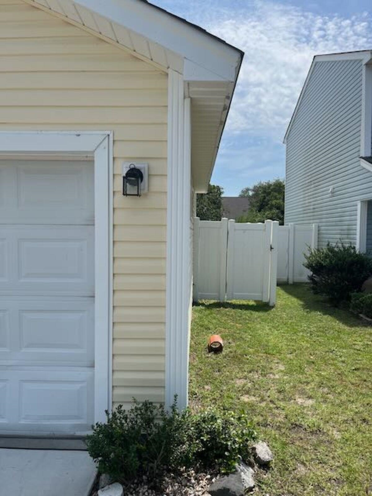 877 Silvercrest Dr. Property Photo 5