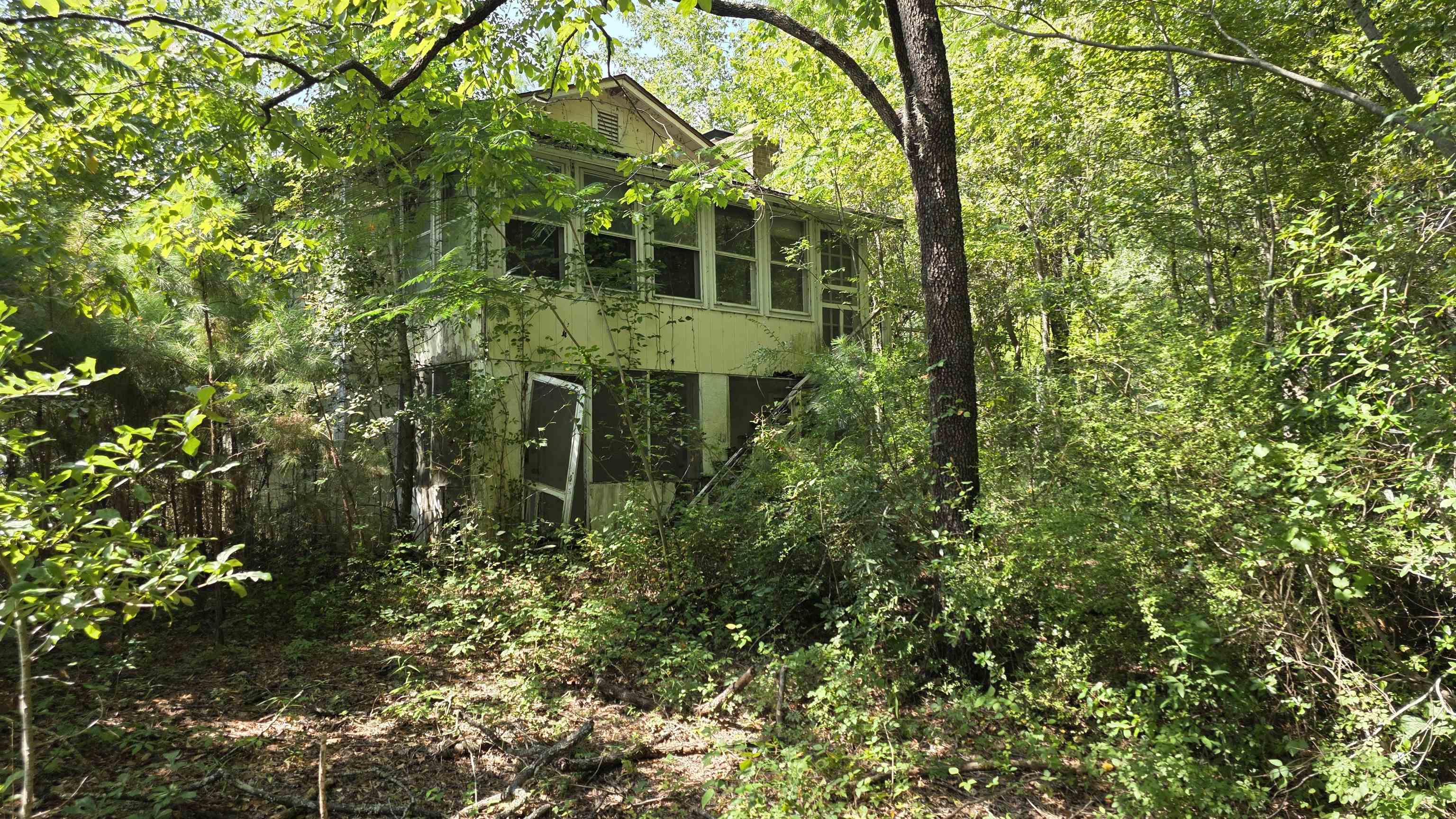 8476 Grapevine Ct. Property Photo 4