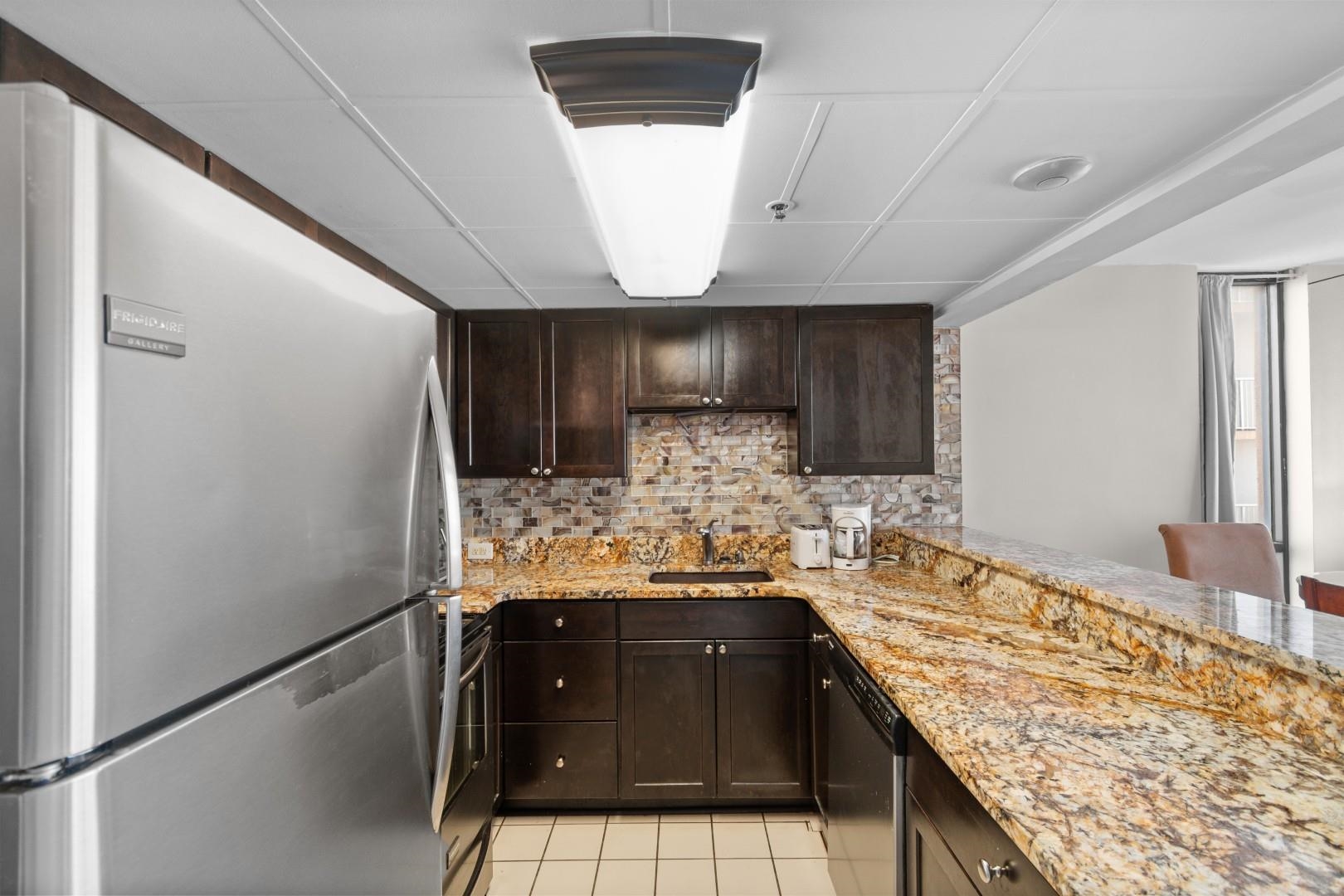 9550 Shore Dr. Property Photo 13