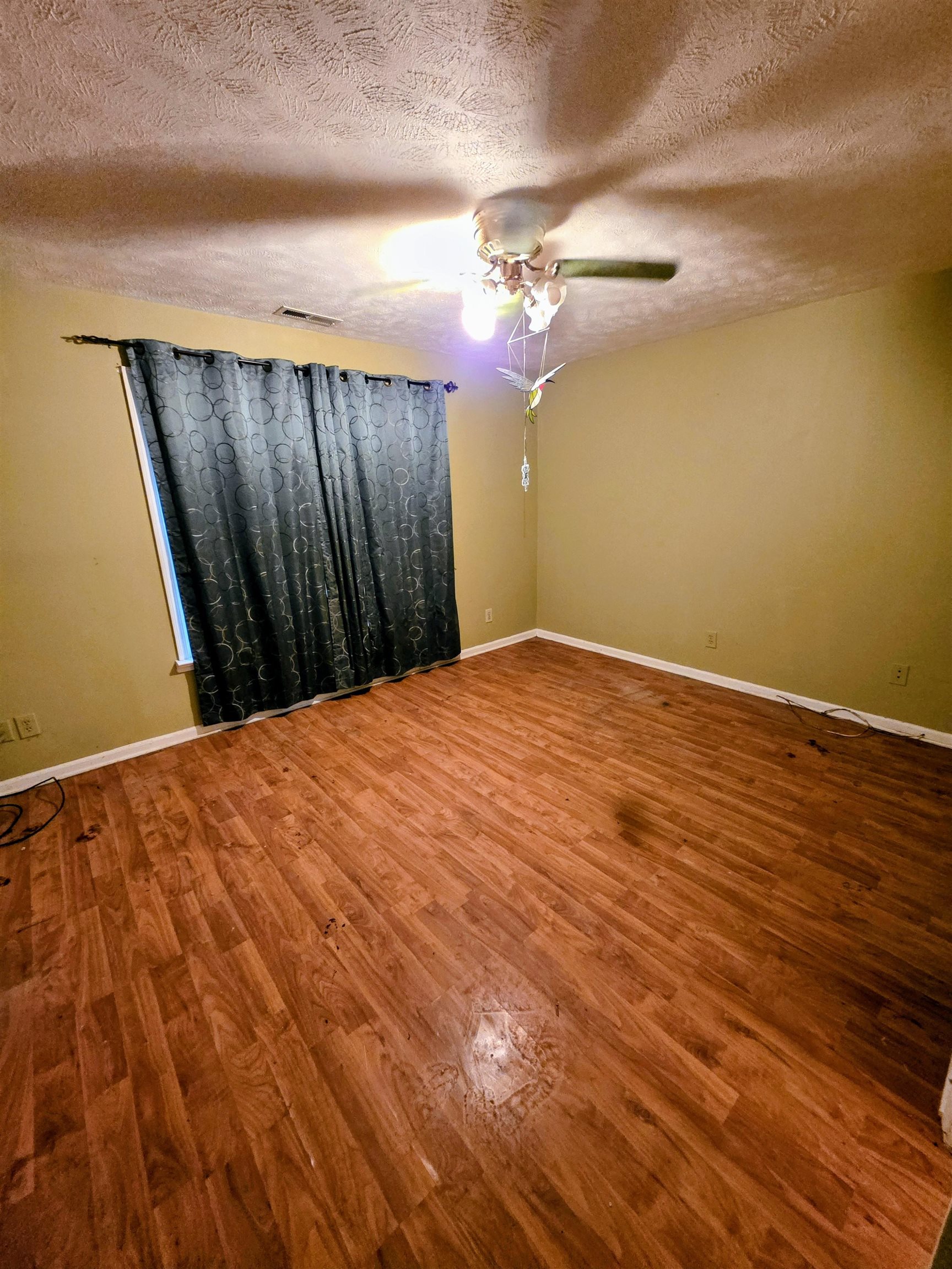 19 Indian Oak Ln. Property Photo 4