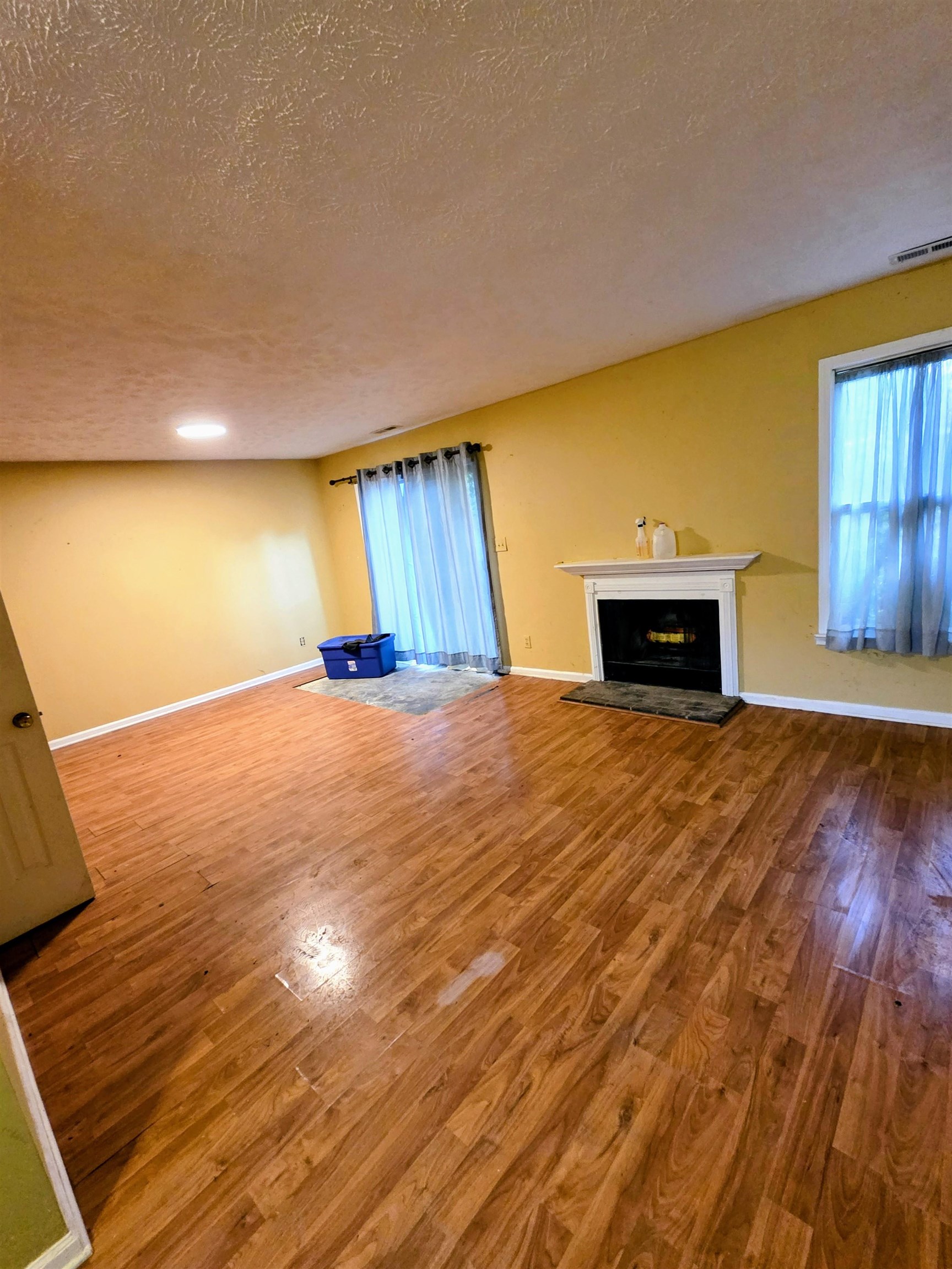 19 Indian Oak Ln. Property Photo 6