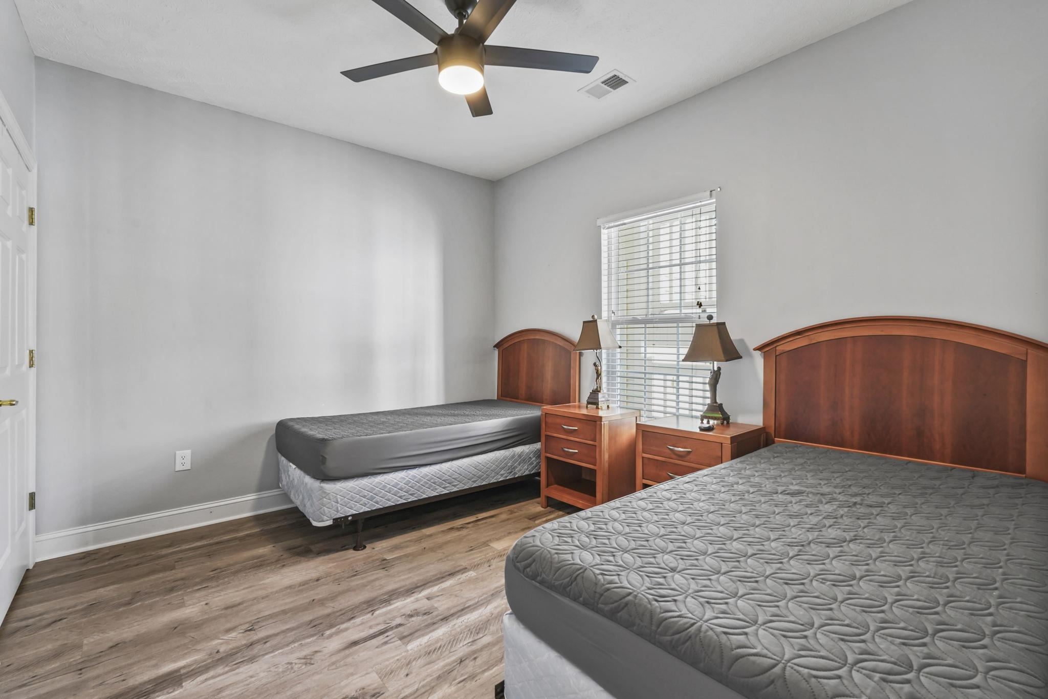 6000 Windsor Green Way Property Photo 26