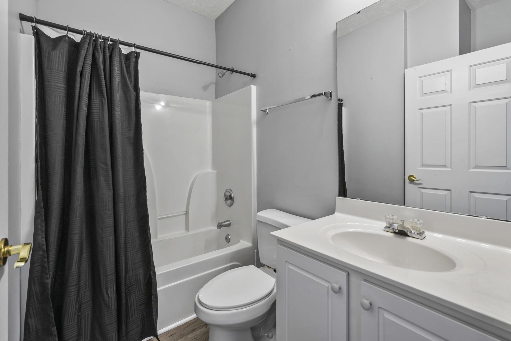 6000 Windsor Green Way Property Photo 28