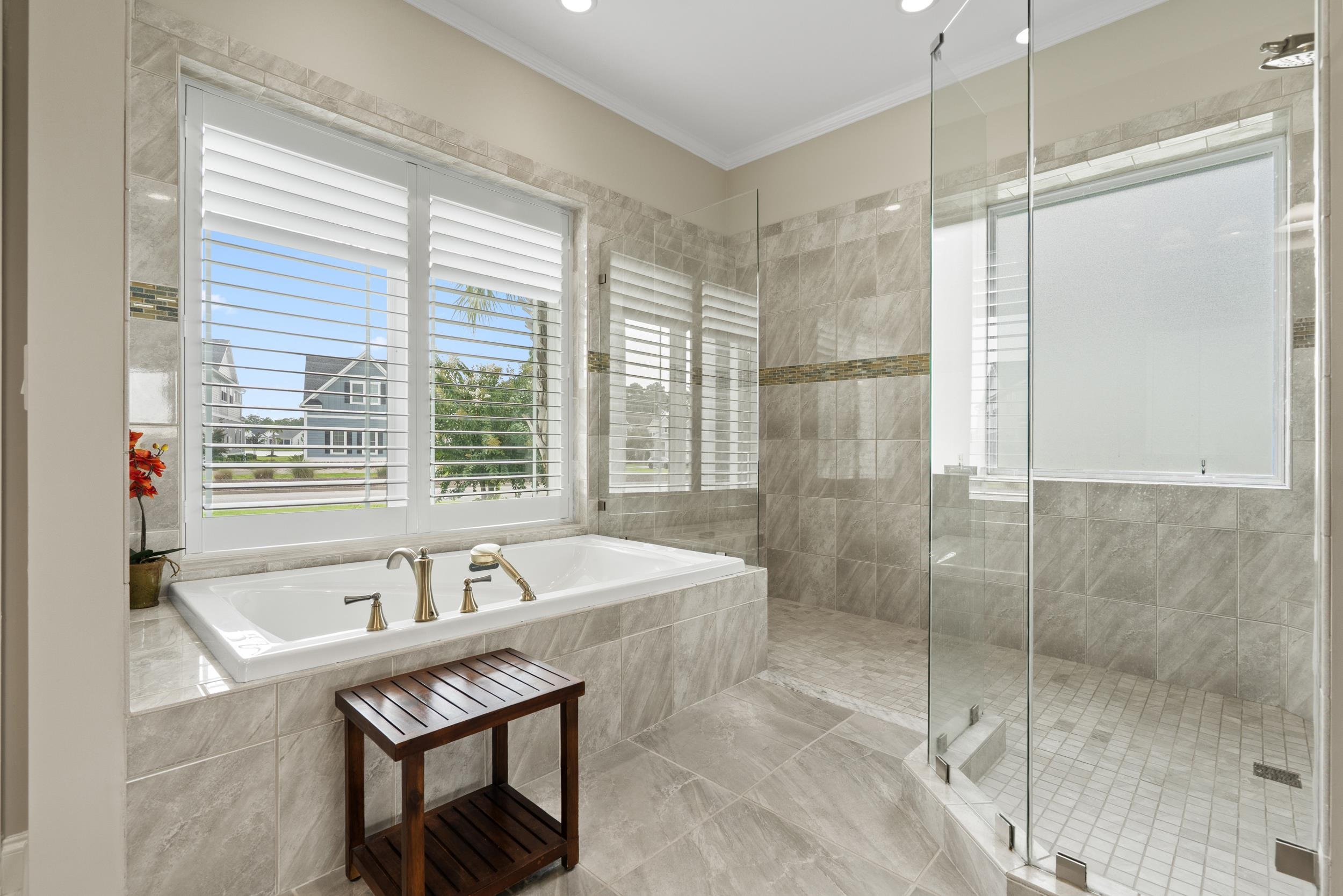 692 Waterbridge Blvd. Property Photo 28