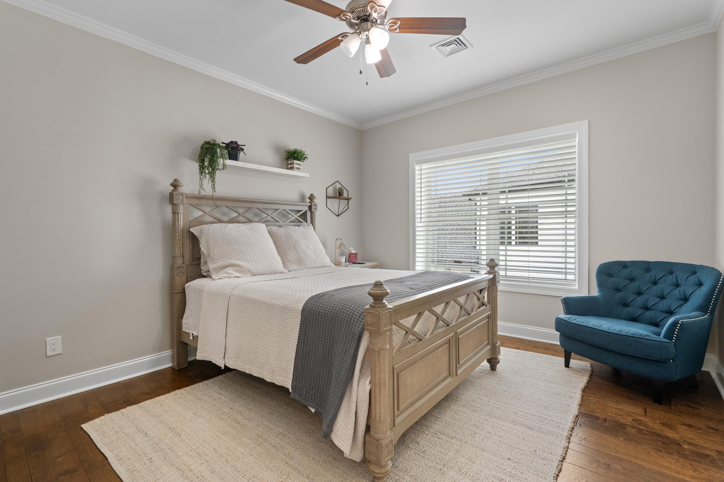 692 Waterbridge Blvd. Property Photo 41