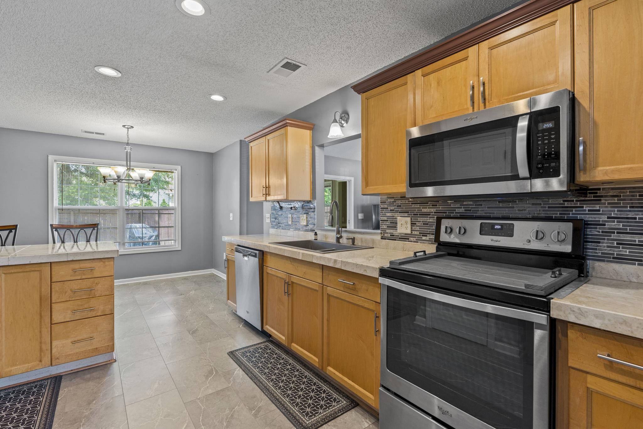 2295 Seaford Dr. Property Photo 17