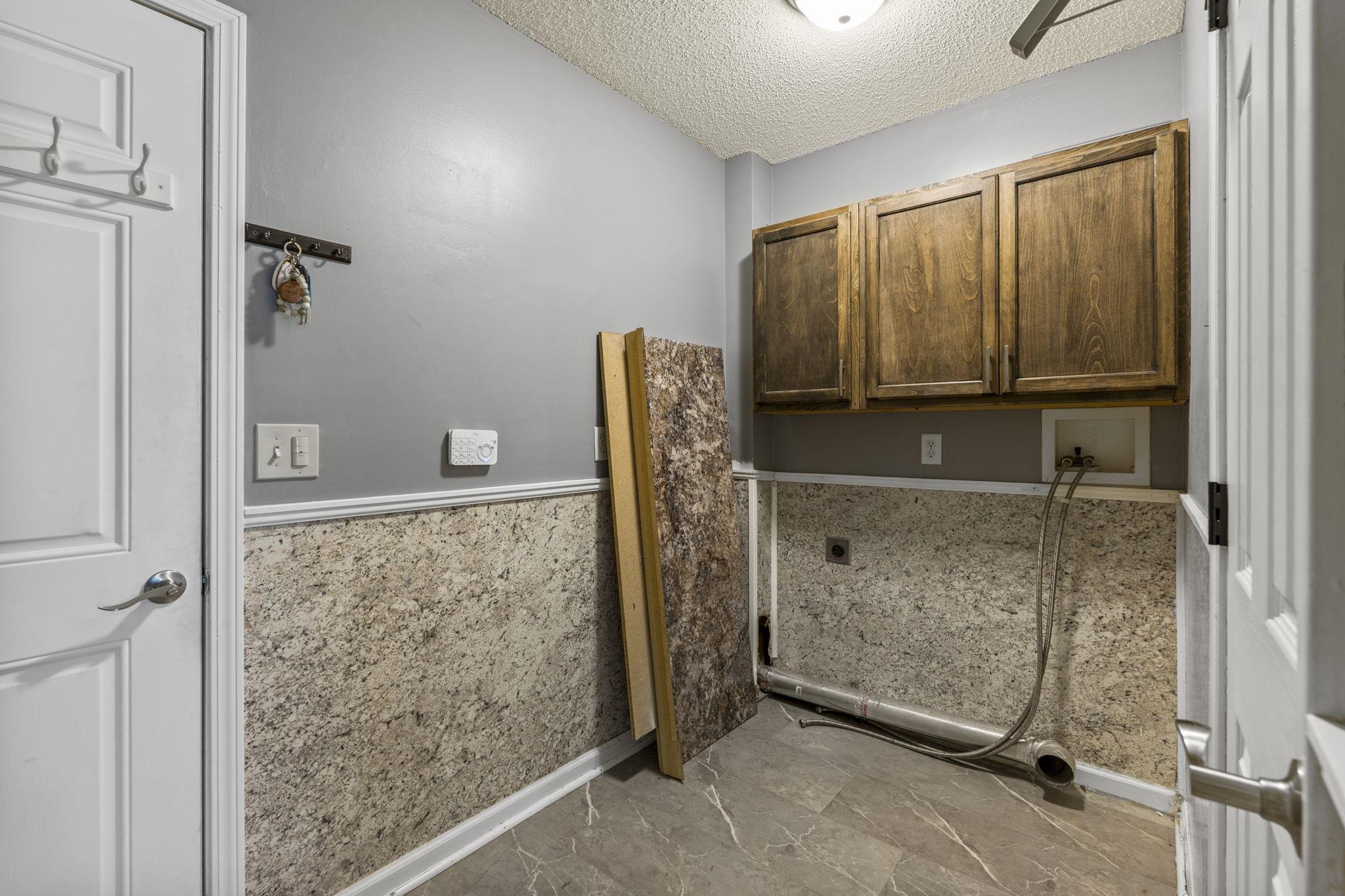 2295 Seaford Dr. Property Photo 35