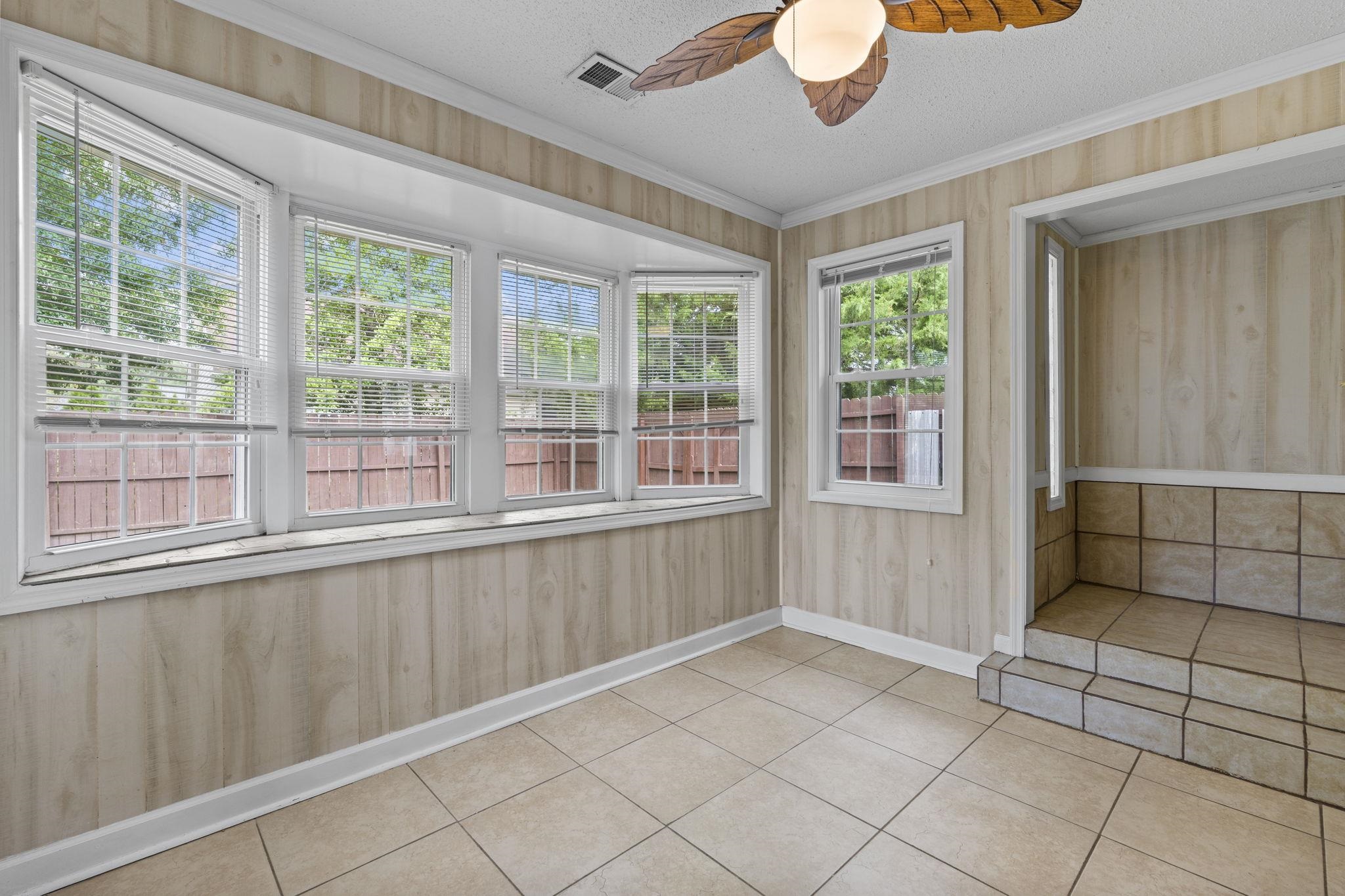 2295 Seaford Dr. Property Photo 36