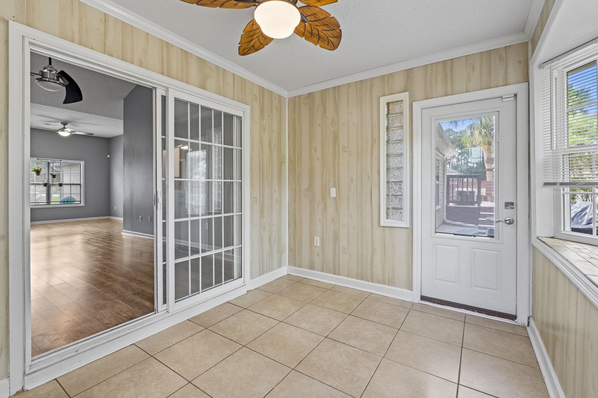 2295 Seaford Dr. Property Photo 38