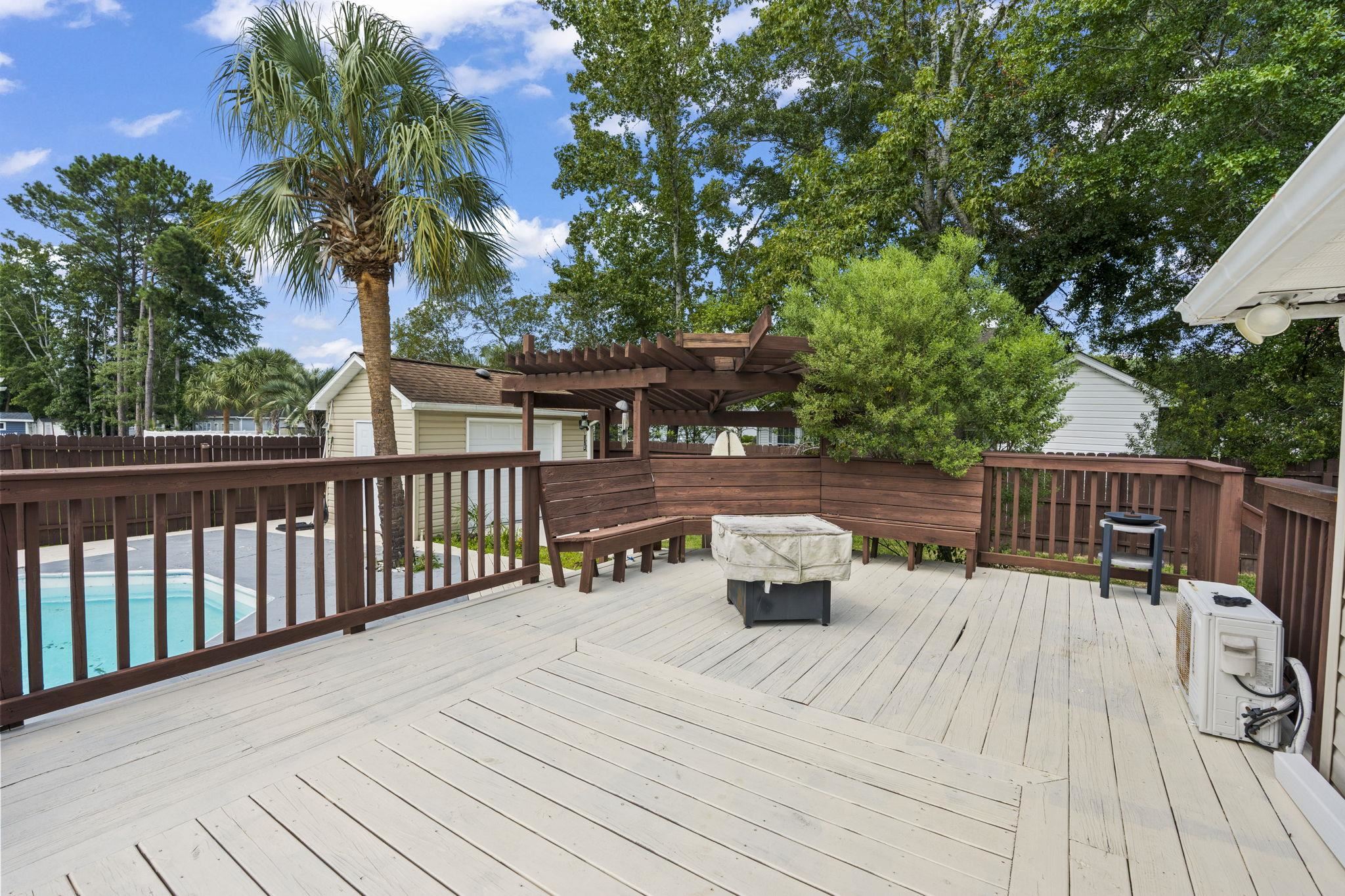 2295 Seaford Dr. Property Photo 39