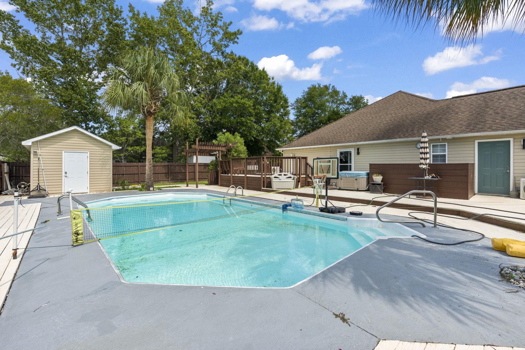 2295 Seaford Dr. Property Photo 40
