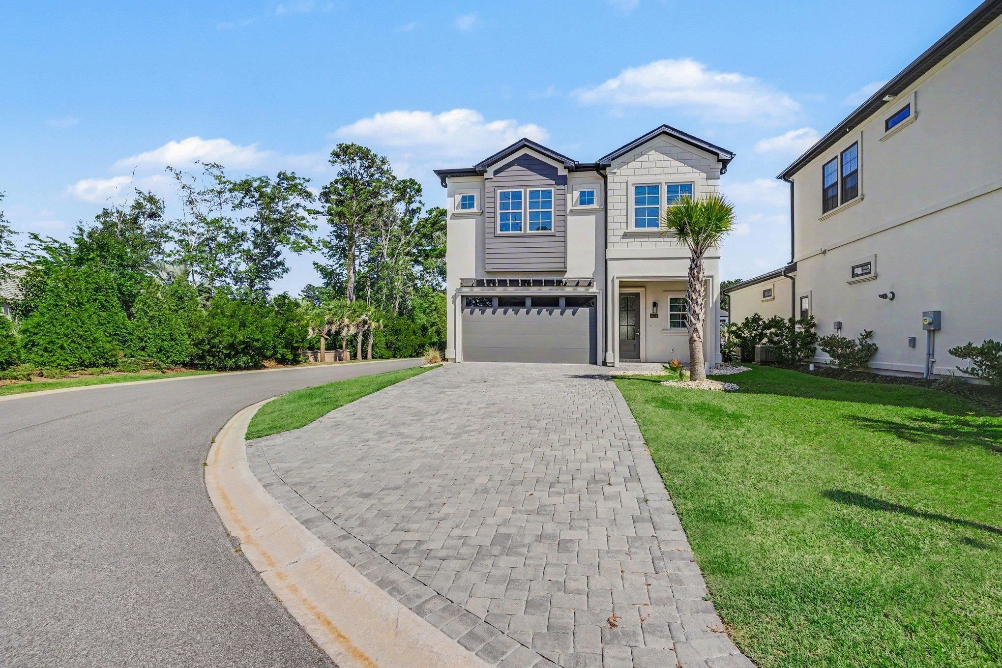 6774 Ocean Breeze Loop Property Photo 3