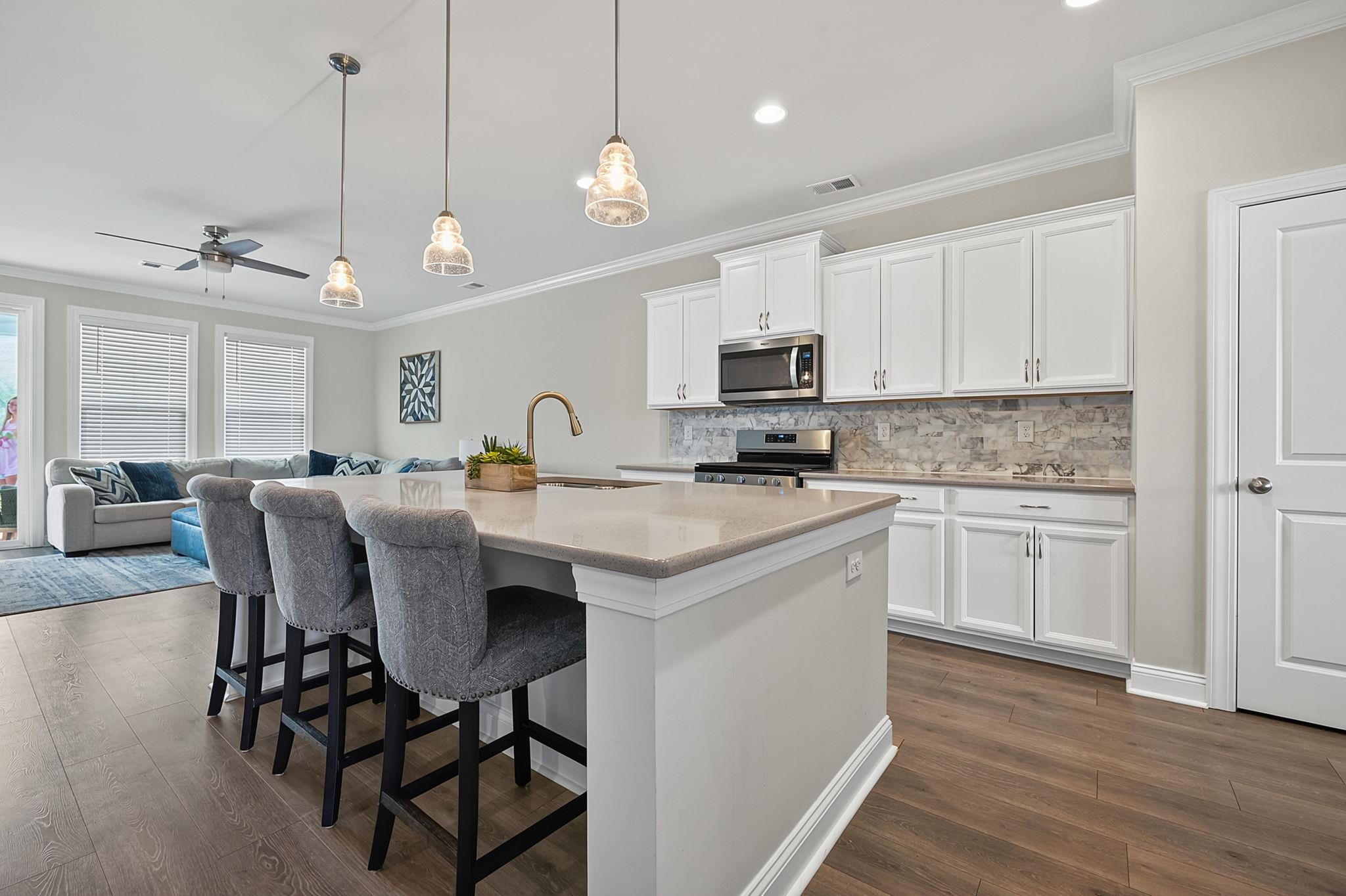 2793 Stellar Loop Property Photo 8