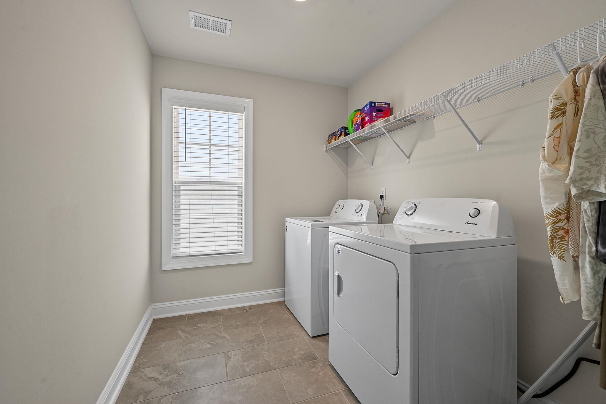 2793 Stellar Loop Property Photo 35