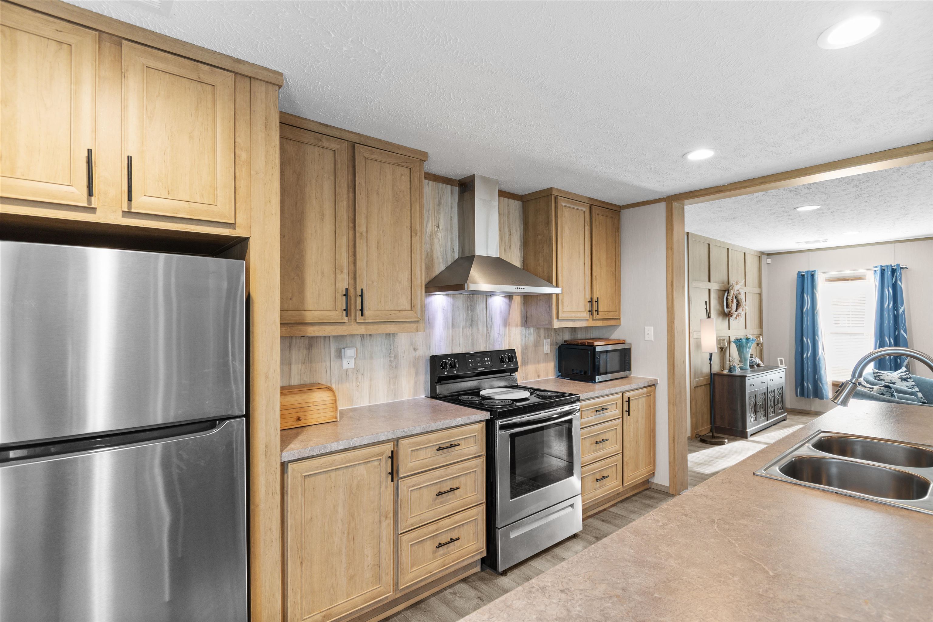 4190 Double Dee Rd. Property Photo 14