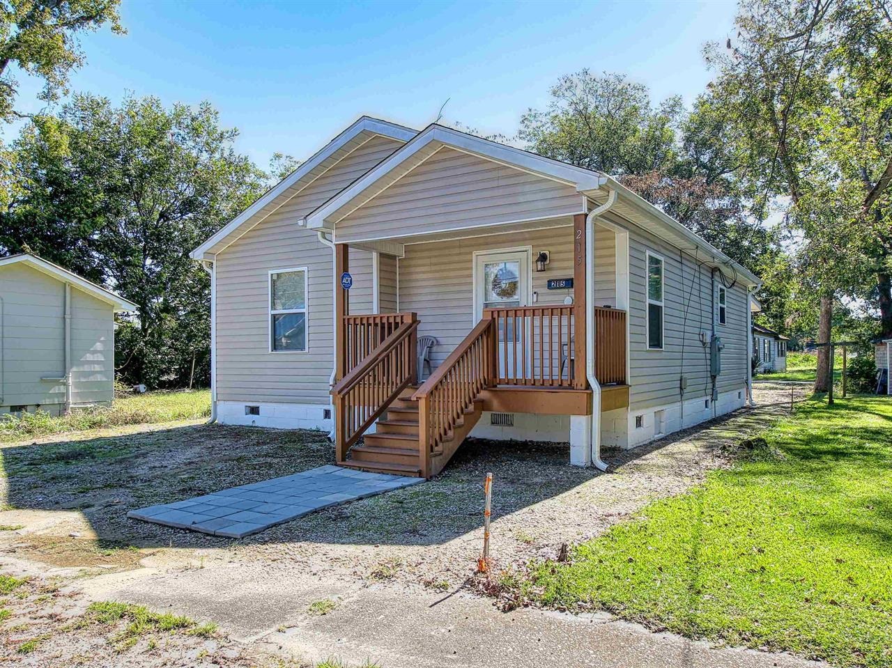 215 W James St. Property Photo 1