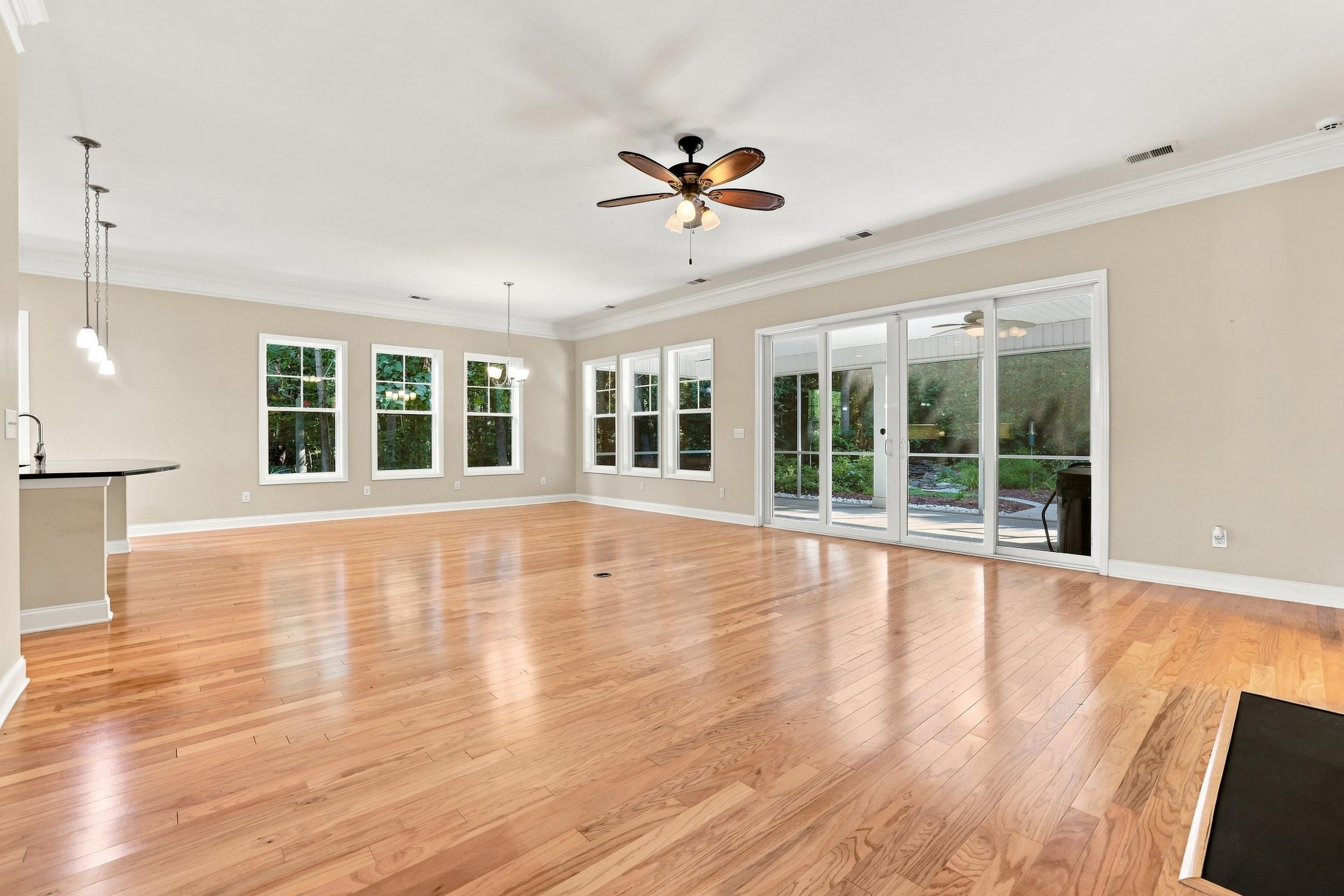 242 Hyacinth Loop Property Photo 9
