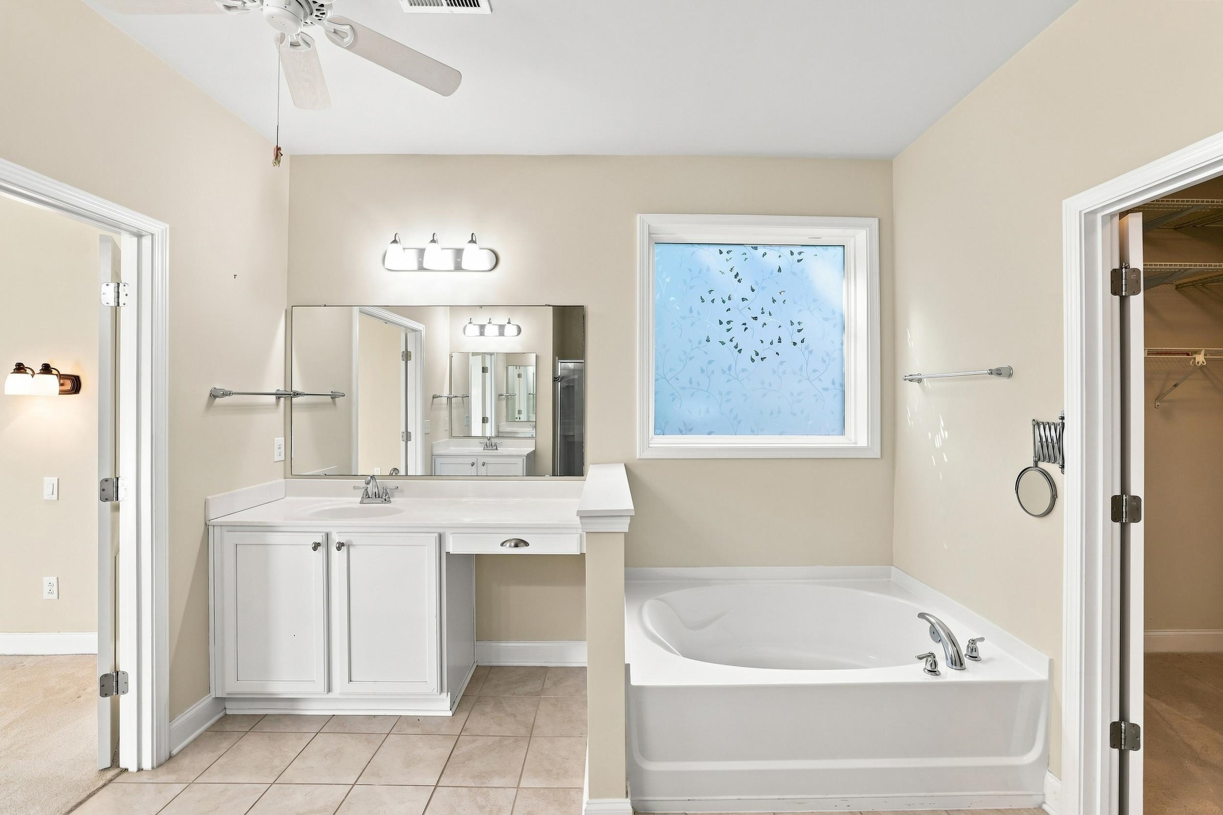 242 Hyacinth Loop Property Photo 23