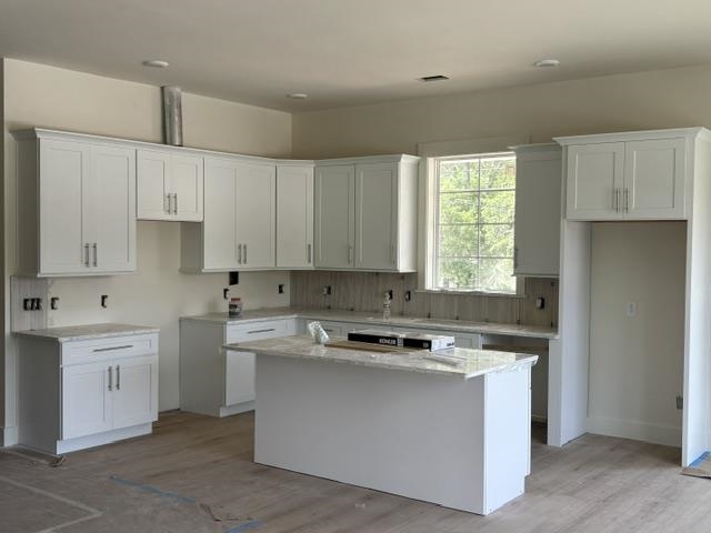 2525 Ye Olde Kings Hwy. Property Photo 2