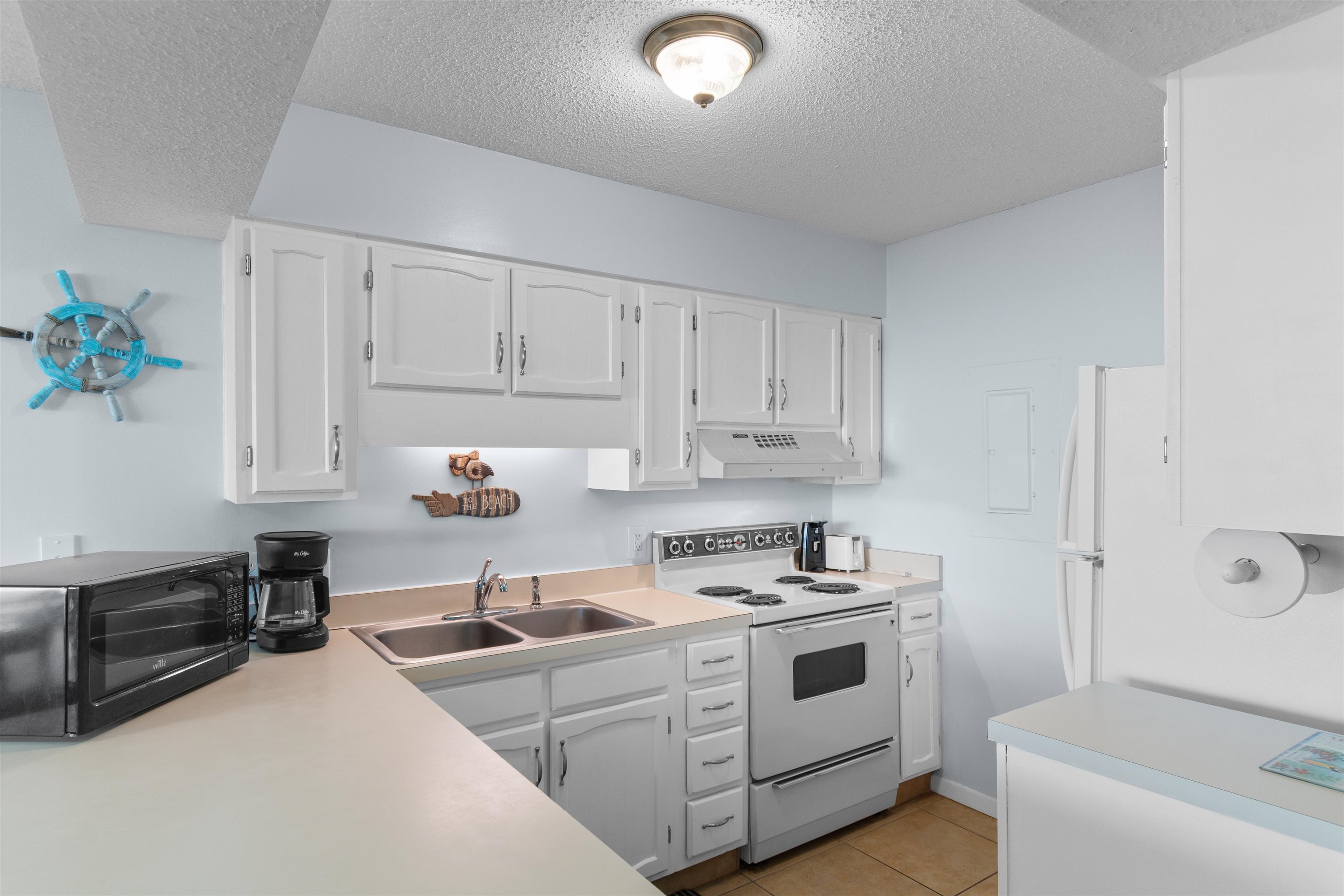 4605 S Ocean Blvd. Property Photo 4