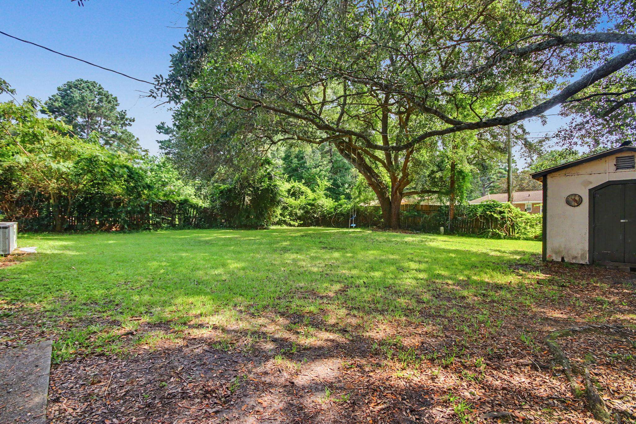 1916 Calhoun Dr. Property Photo 6
