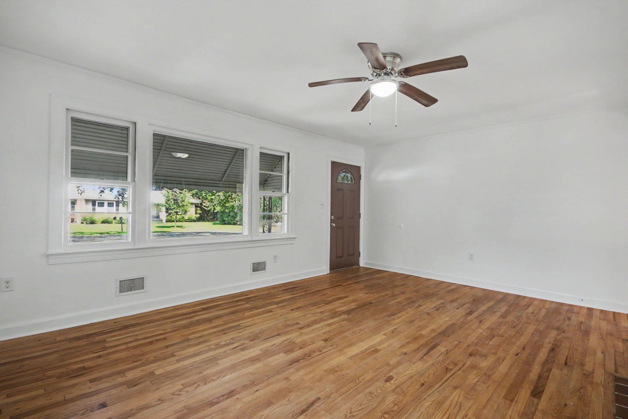 1916 Calhoun Dr. Property Photo 11
