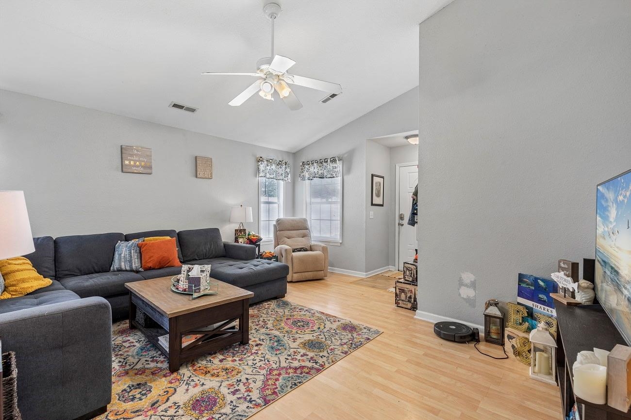 502 Callalily Ct. Property Photo 6