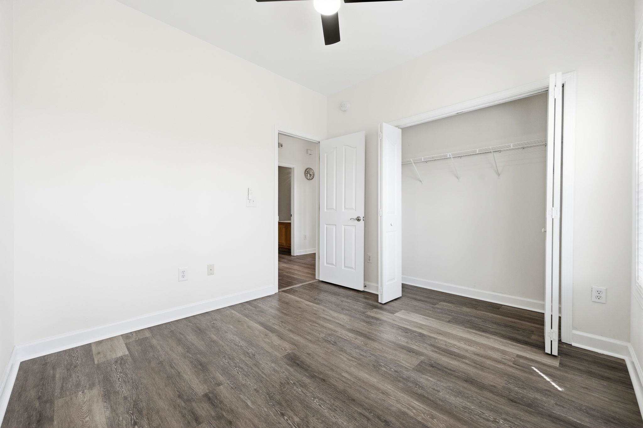480 Andorra St. Property Photo 30