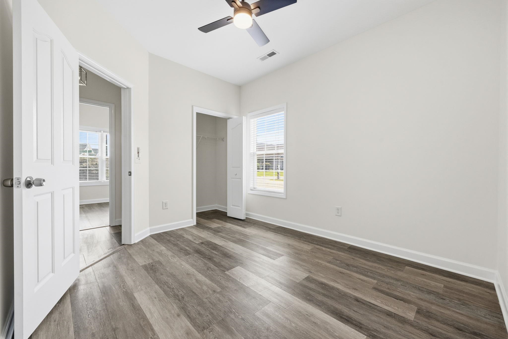 480 Andorra St. Property Photo 34