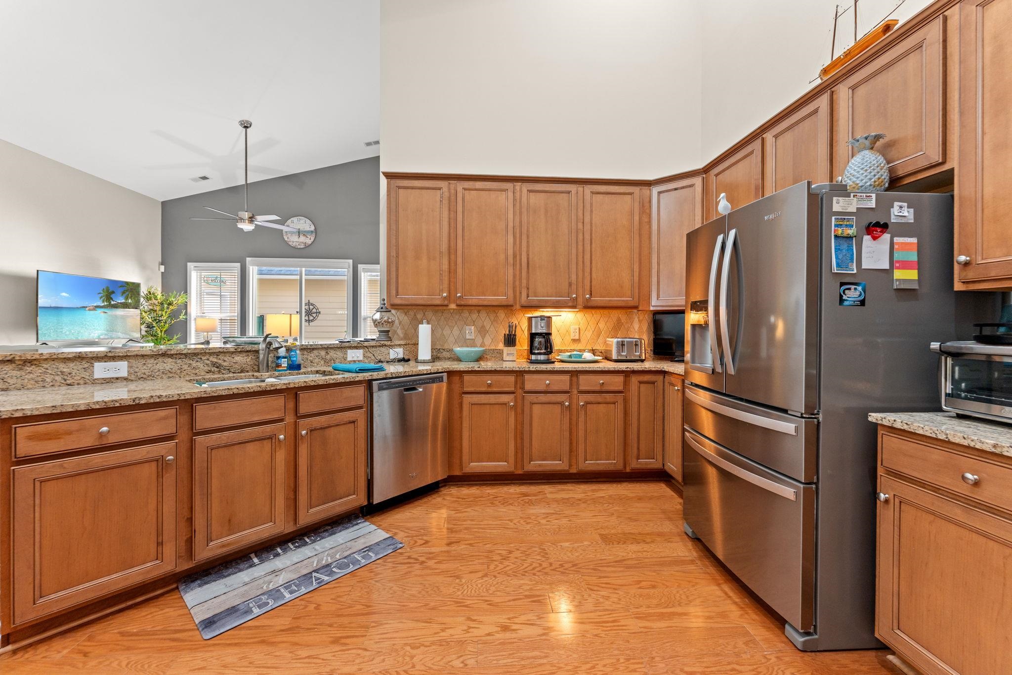 6244 Catalina Dr. Property Photo 10