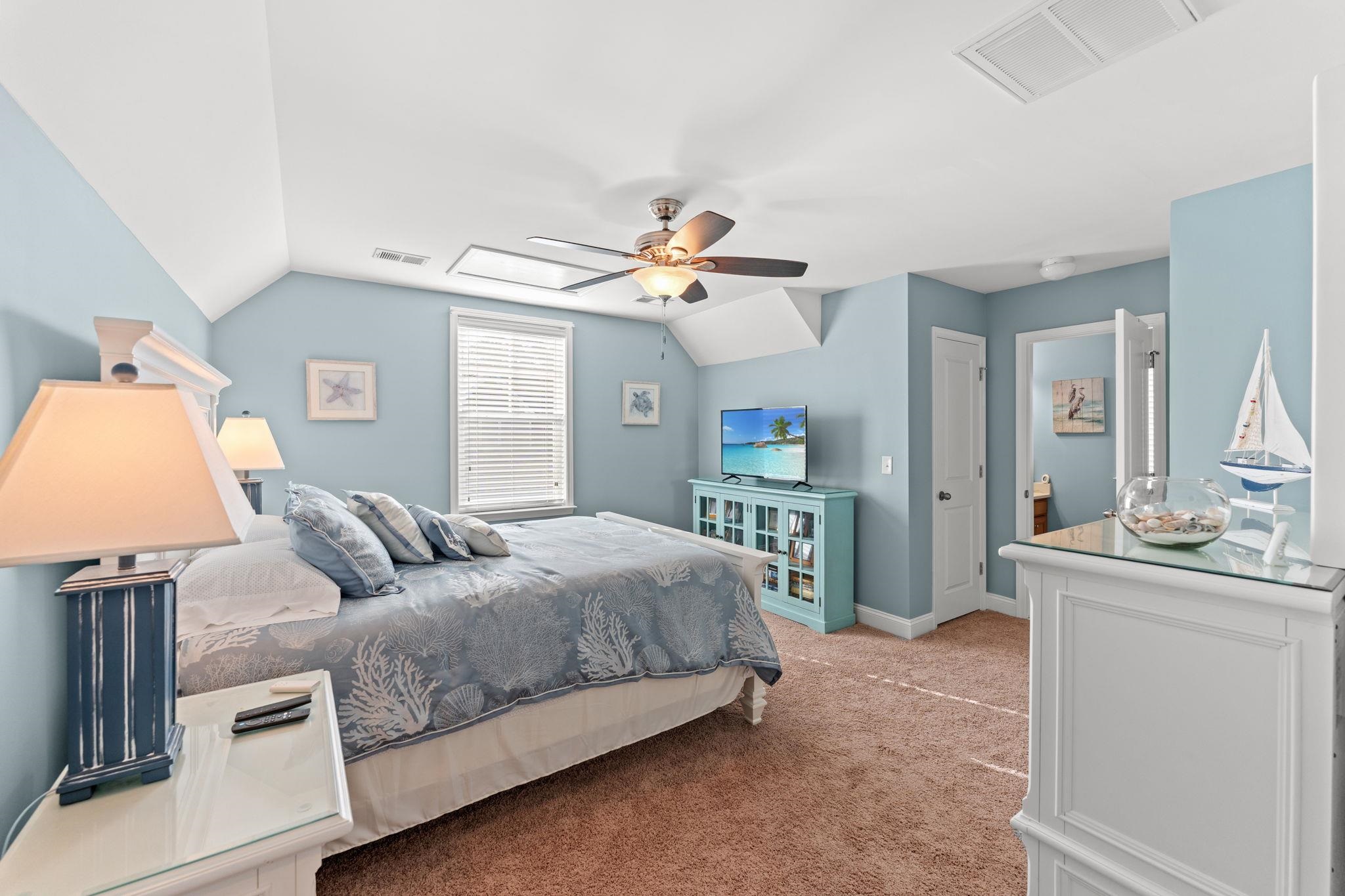 6244 Catalina Dr. Property Photo 19