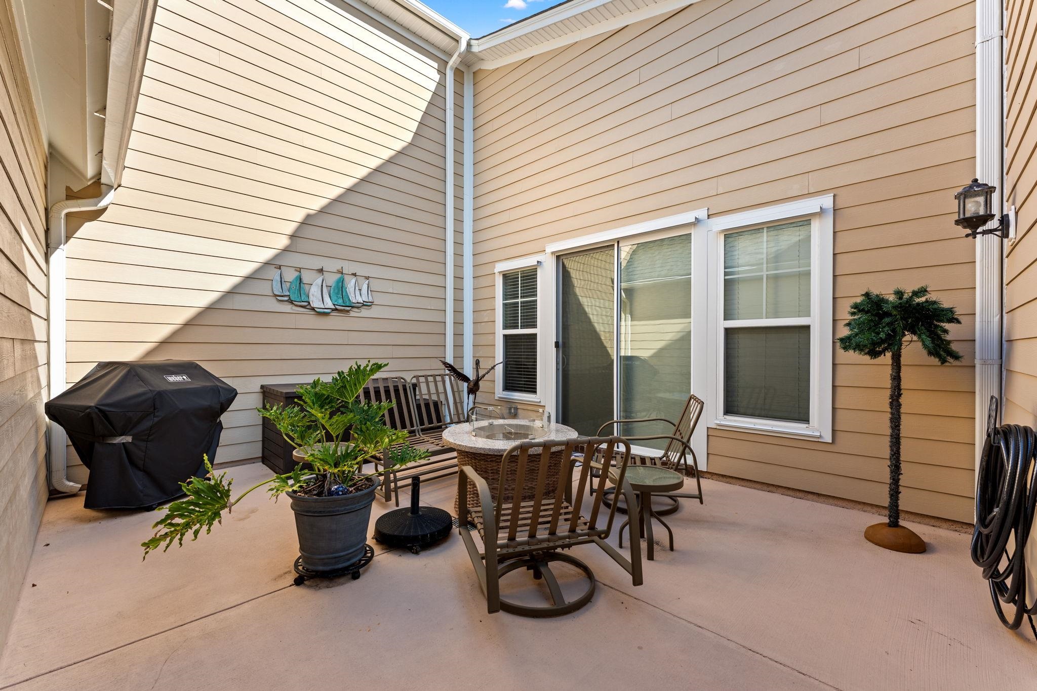 6244 Catalina Dr. Property Photo 28