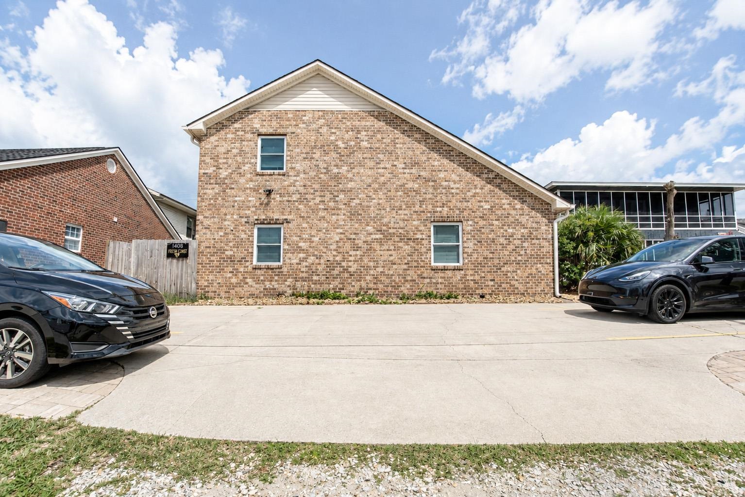 1408 Perrin Dr. Property Photo 8