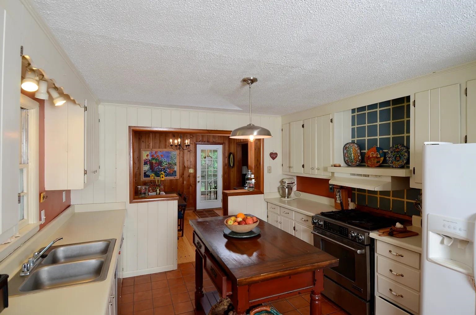 100 Highway 521 Property Photo 8