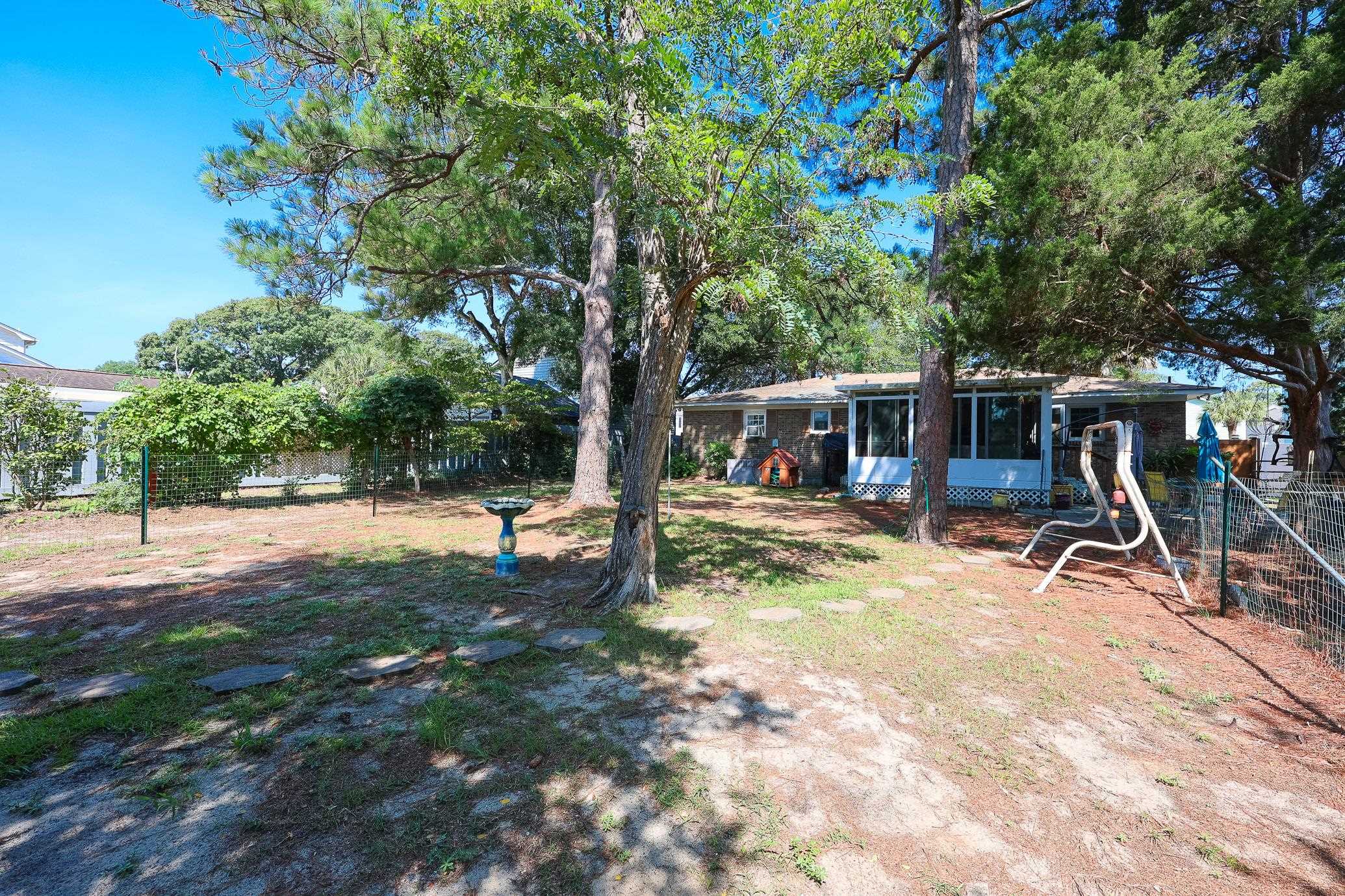 903 Tiffany Ln. Property Photo 29
