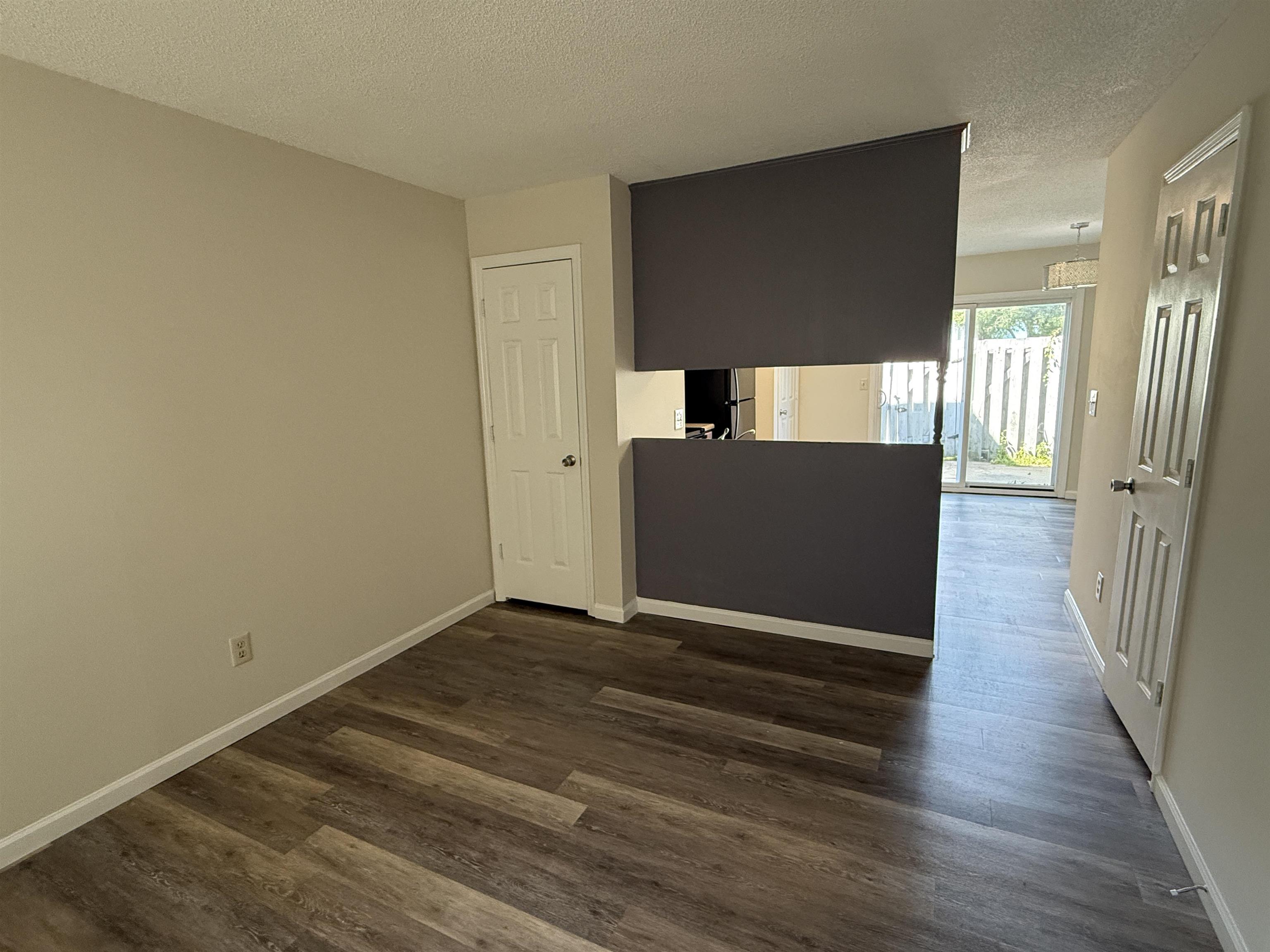 1506 Havens Dr. Property Photo 5