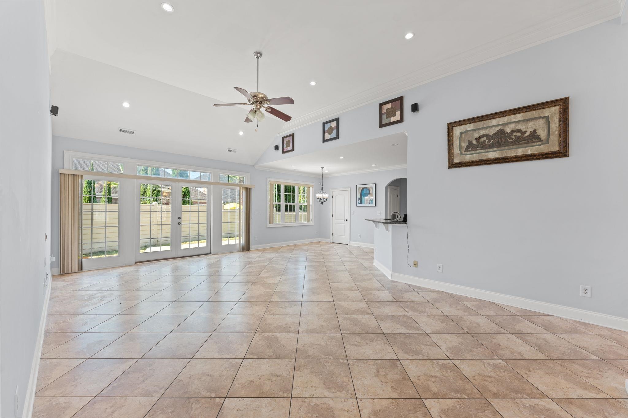 1069 Cole Ct. Property Photo 6
