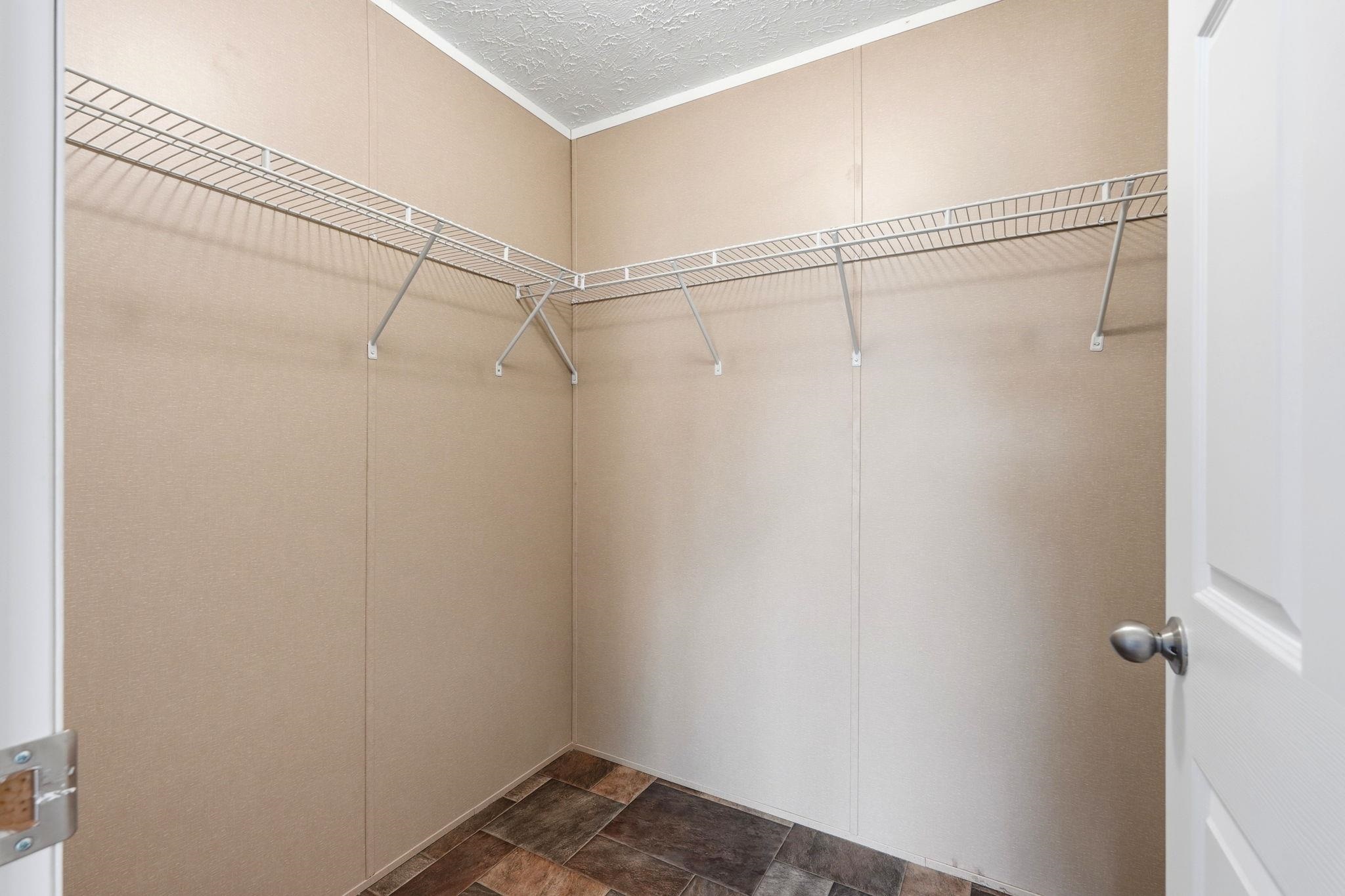 4555 Manitook Dr. Property Photo 12