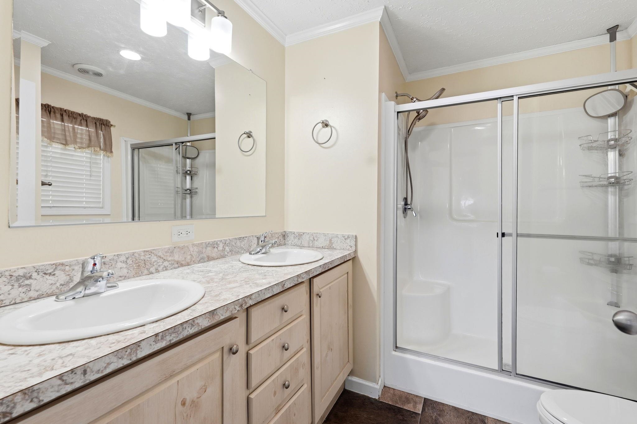 4555 Manitook Dr. Property Photo 13