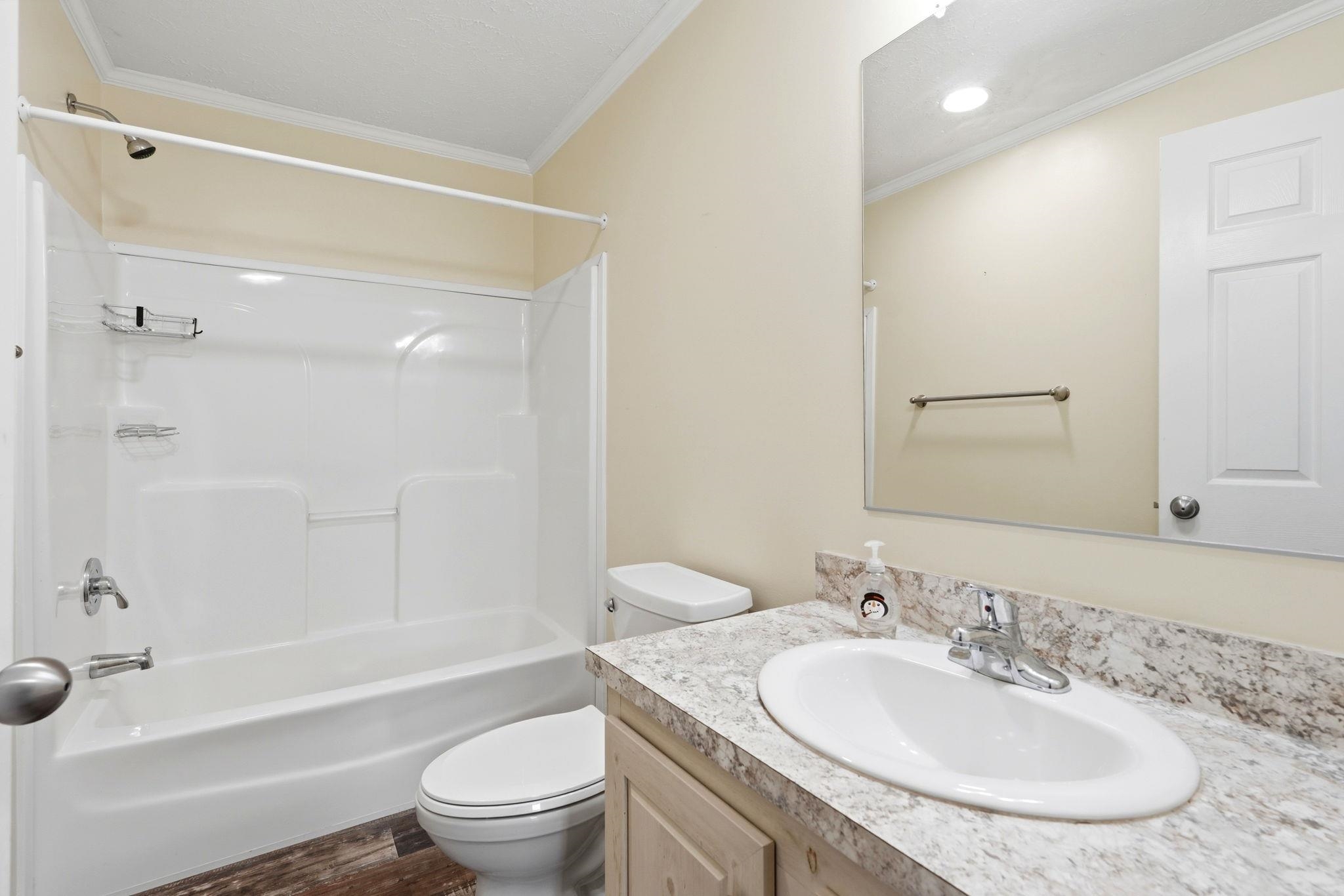 4555 Manitook Dr. Property Photo 15