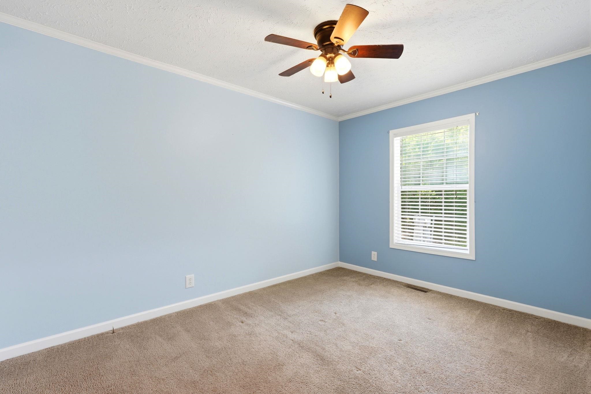 4555 Manitook Dr. Property Photo 16