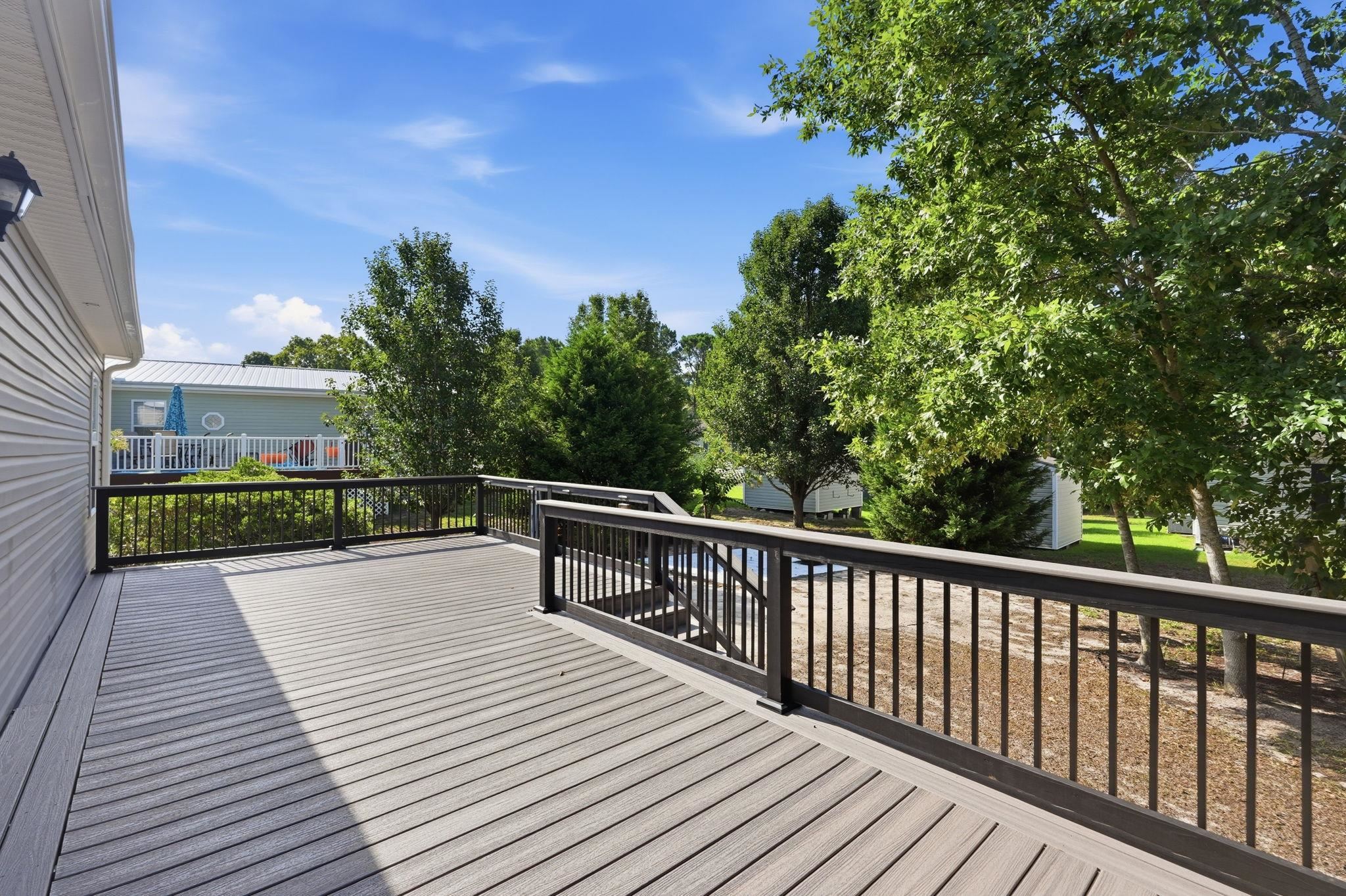 4555 Manitook Dr. Property Photo 18