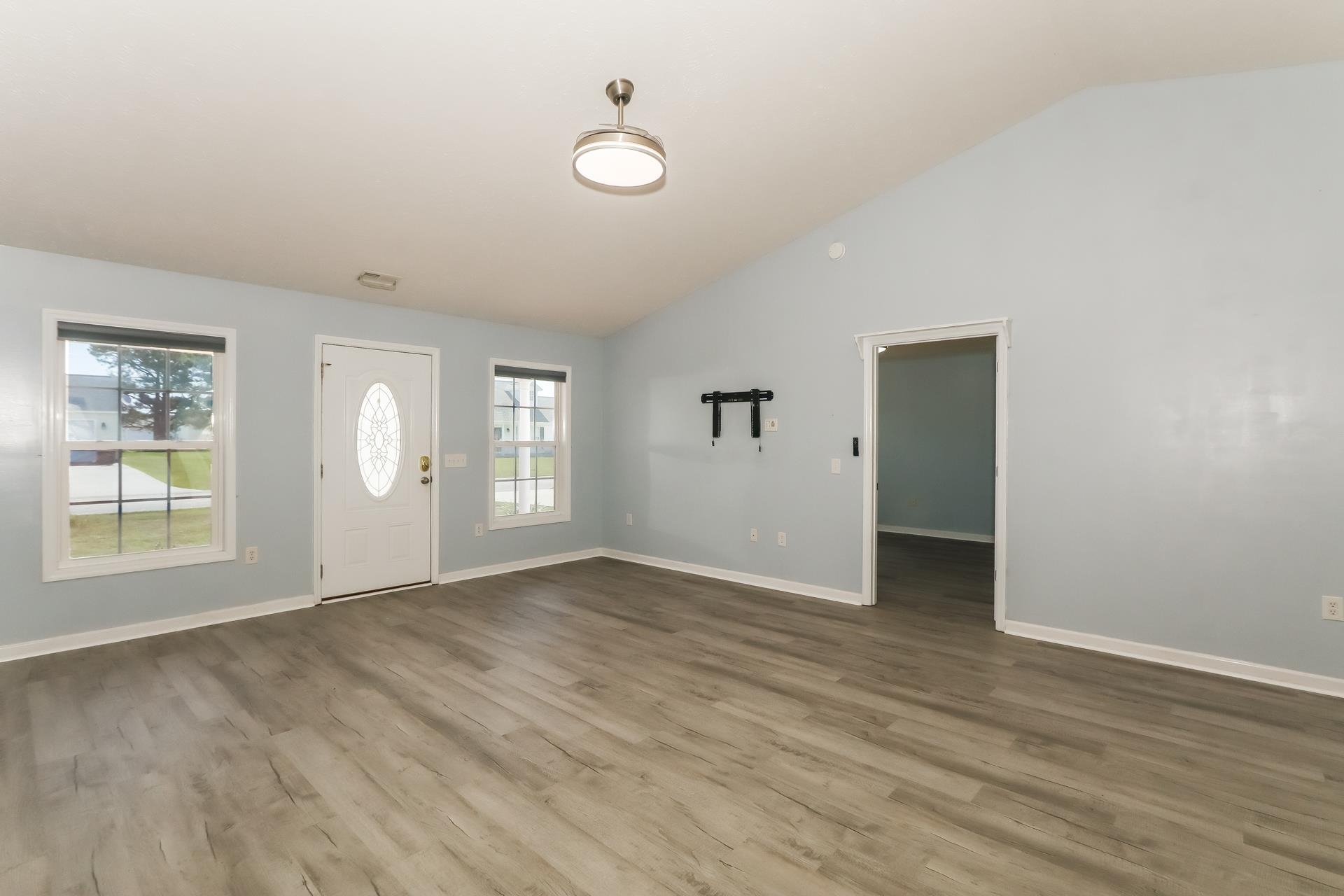 468 Carolina Hickory St. Property Photo 3