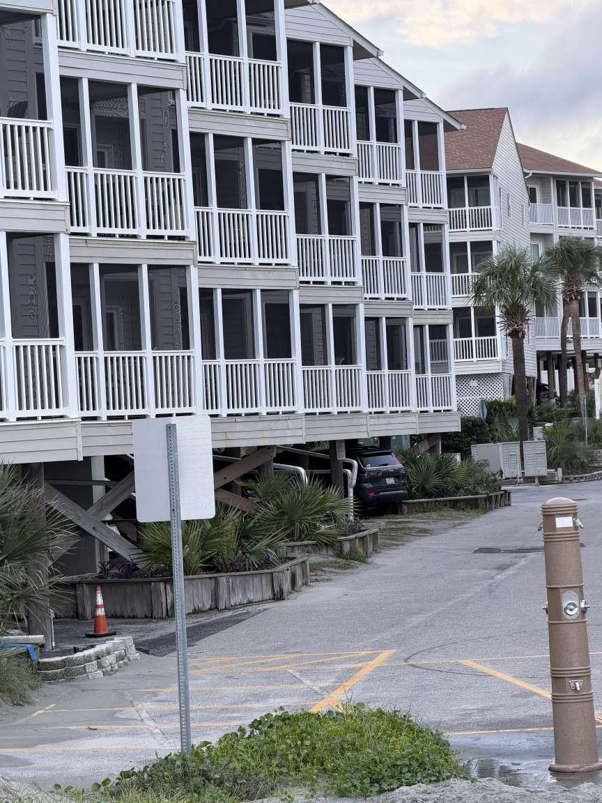 9570 Shore Dr. Property Photo 1