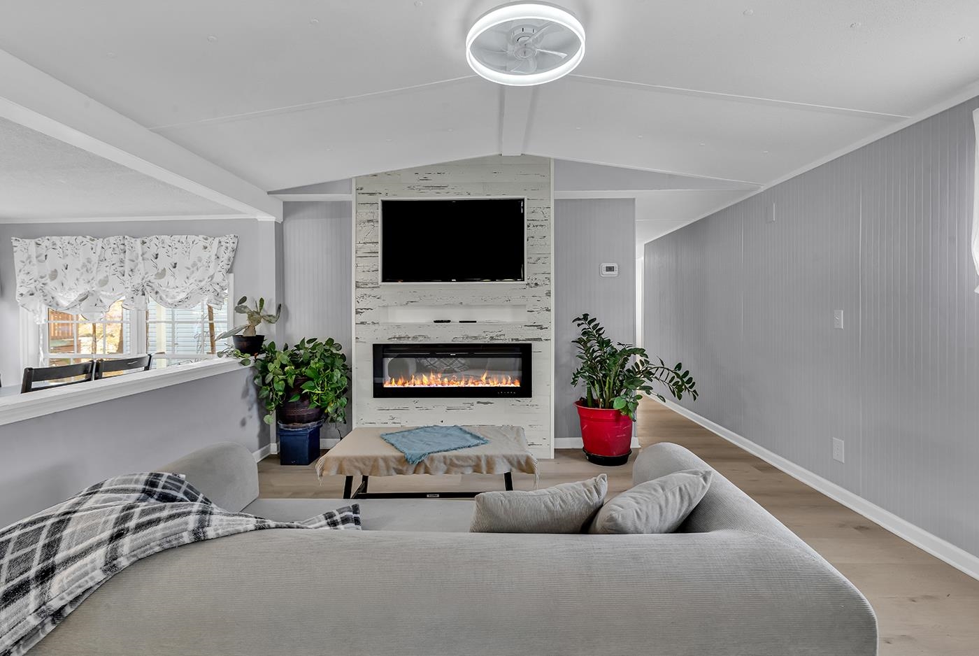 170 Braddock Ct. Property Photo 12