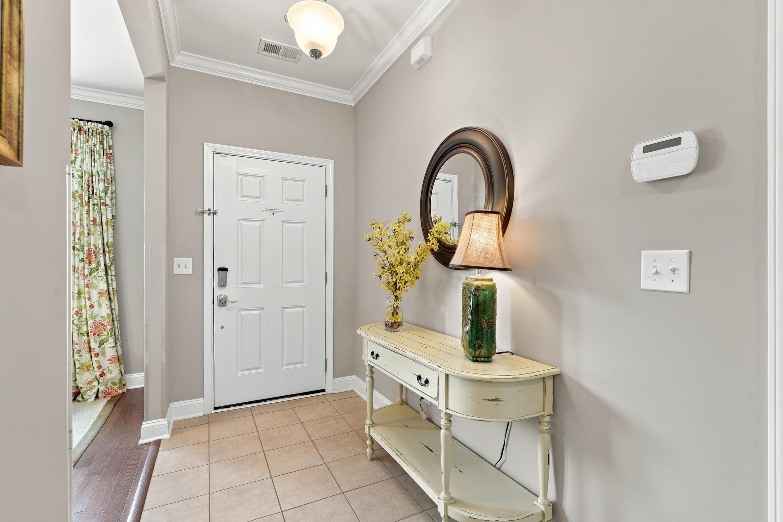 6014 Catalina Dr. Property Photo 2