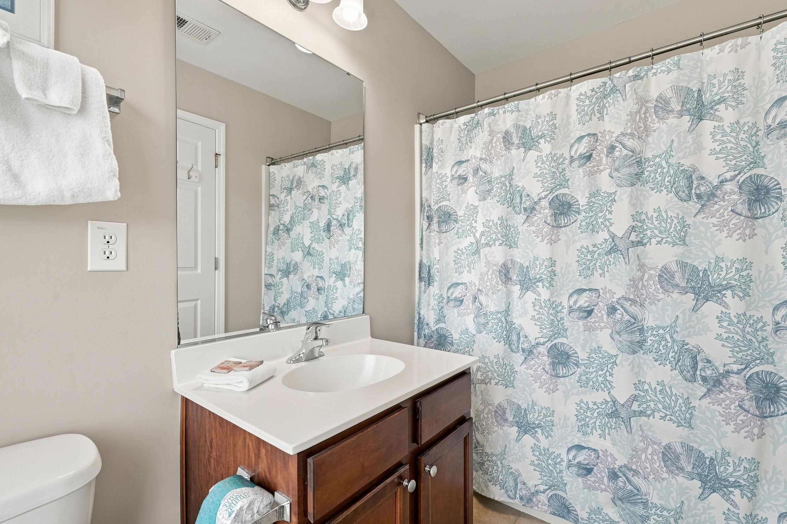 6014 Catalina Dr. Property Photo 20